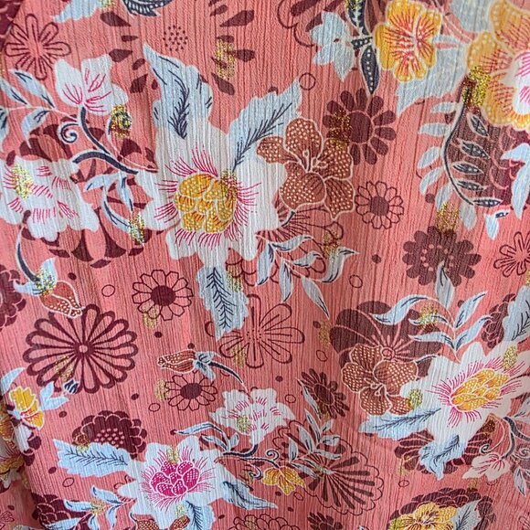 NEW Women Plus 2X Chiffon Pink Floral Relax Fit Blouse Gold Sparkle A Love Story - Picture 9 of 11